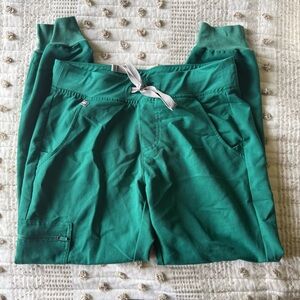 Figs Hunter Green Zamora Joggers in XSP